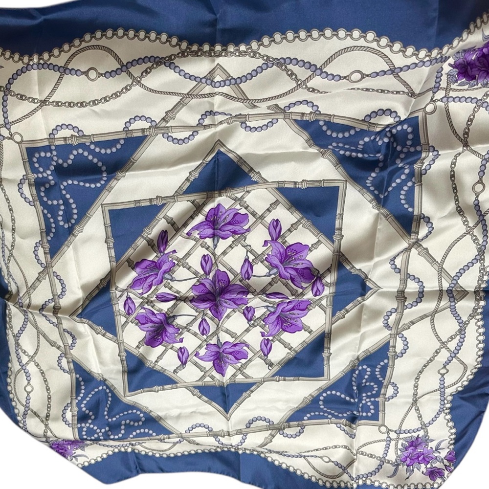 LA CRAVATTA 100% SILK SCARF MADE IN ITALY  35” x 35” NWOT - Picture 7 of 7
